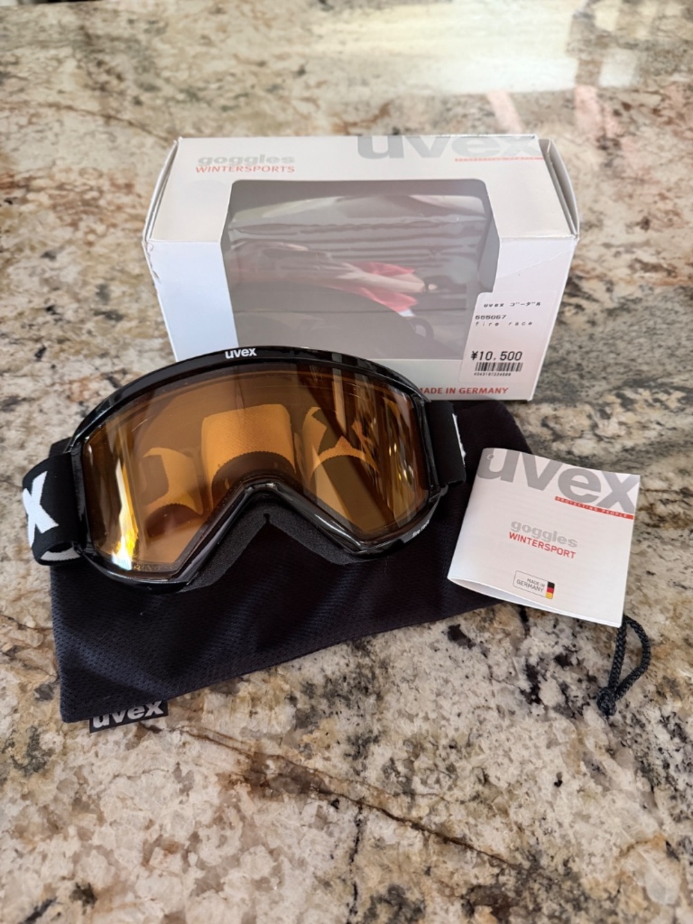 UVEX | Fire Race Antifog Ski Goggles in Black Shiny